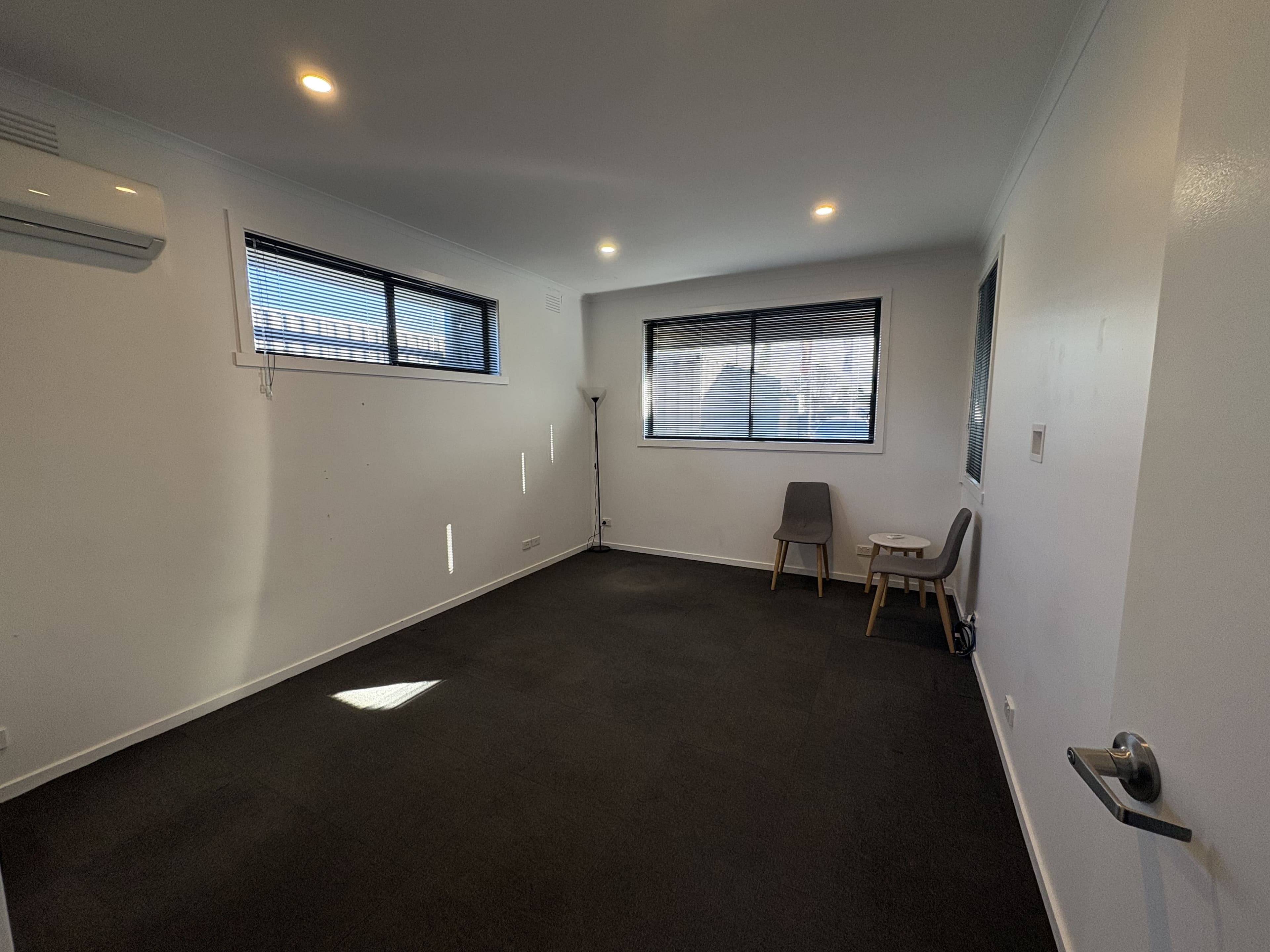 Room in Cranbourne
