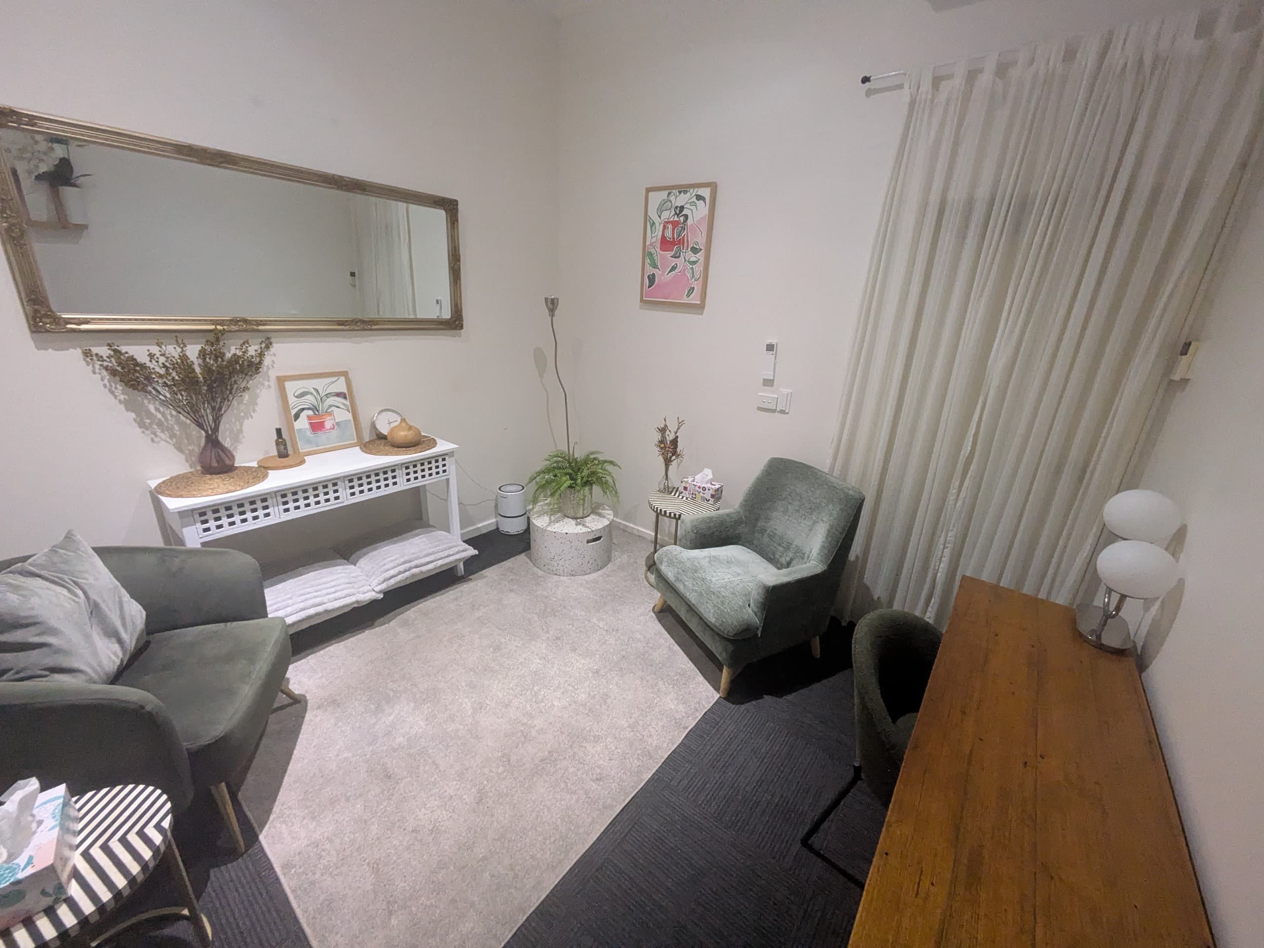 Therapy Room detail 2