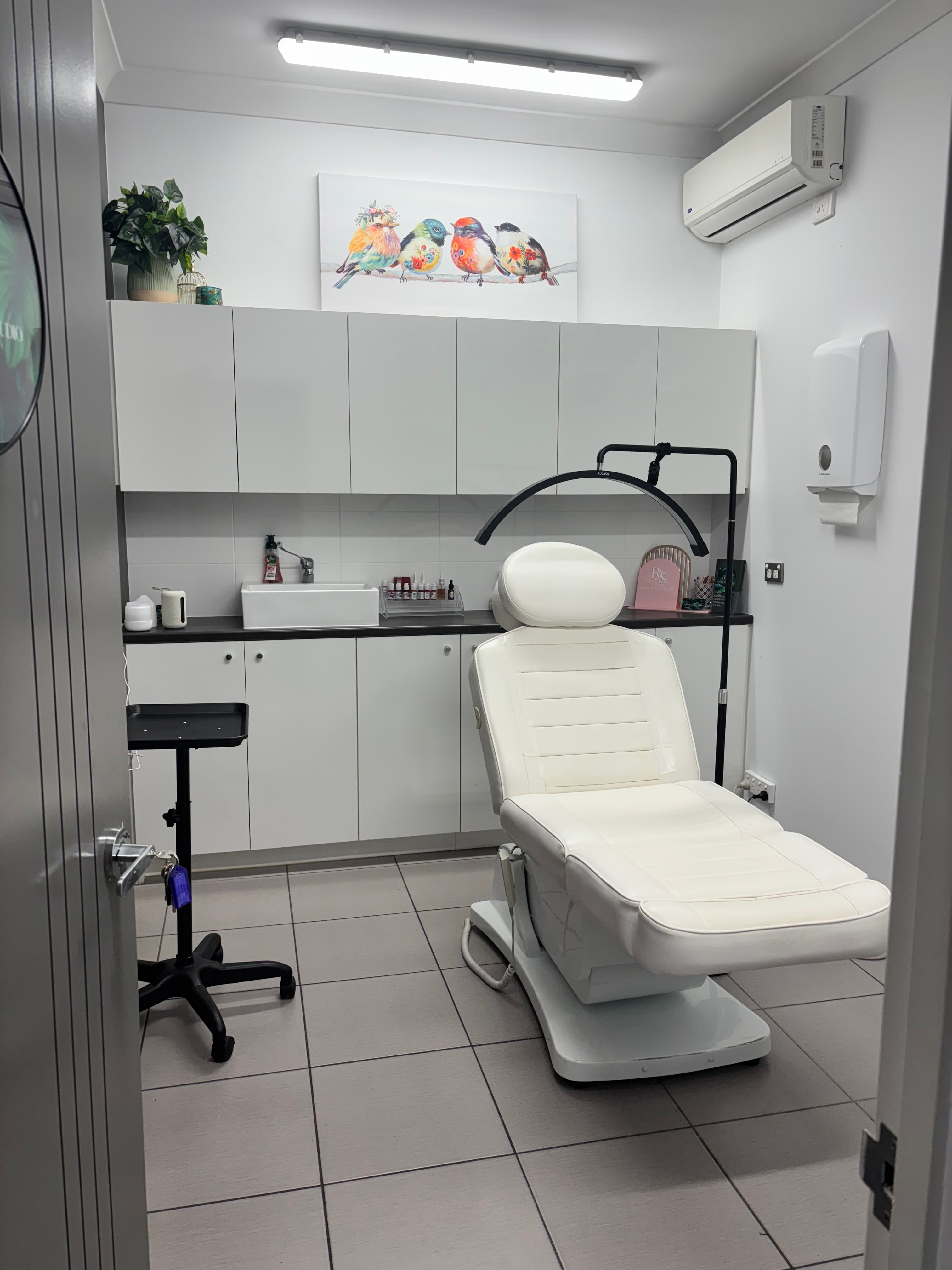 Room search in Morayfield