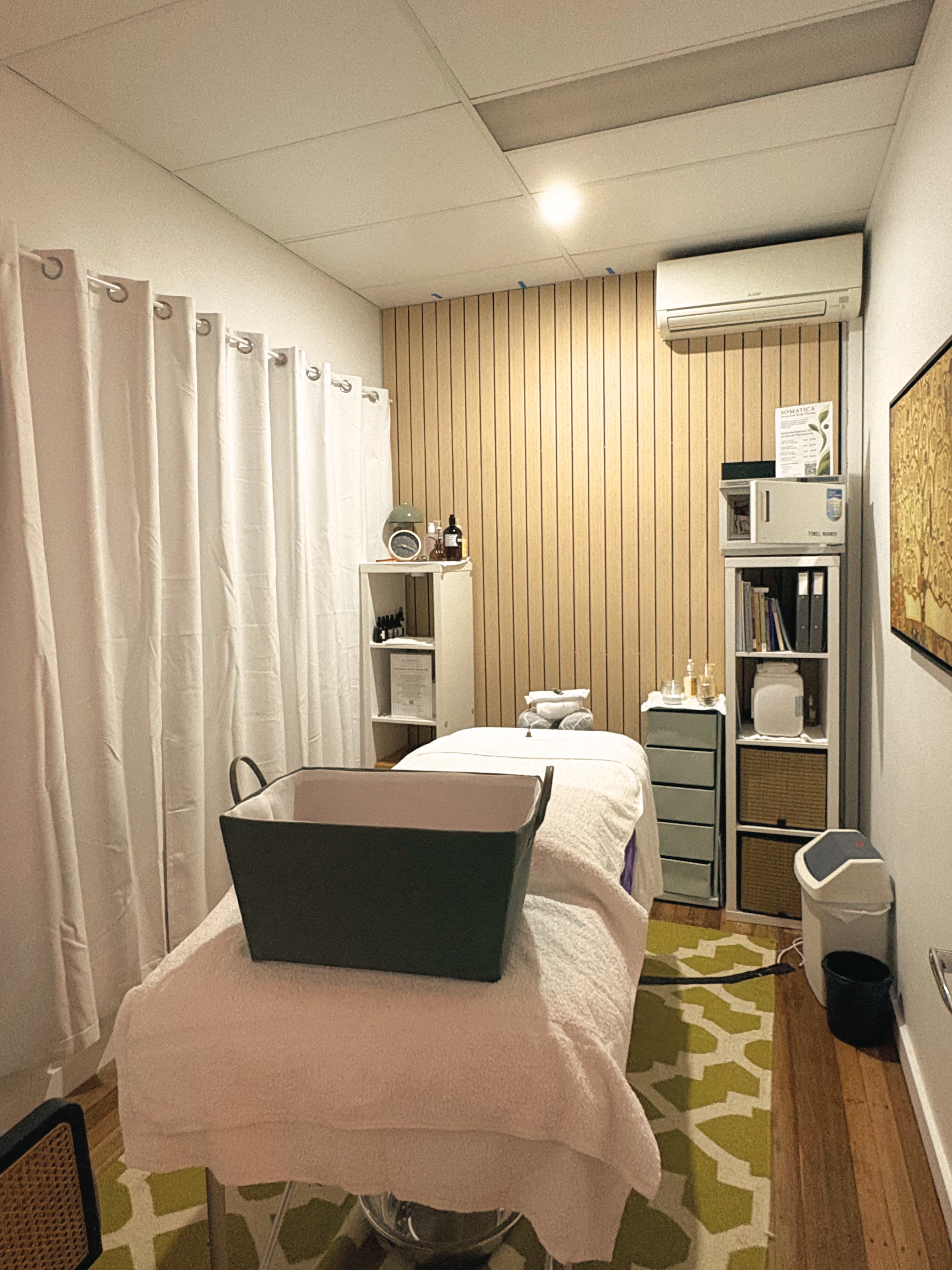 Room search in Hamilton