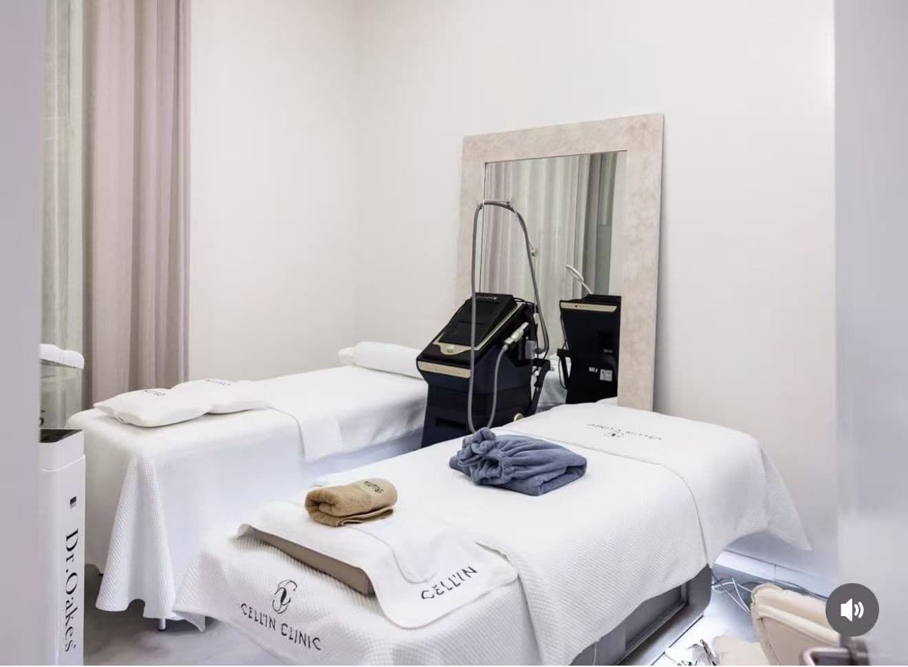 Beauty Room detail 2