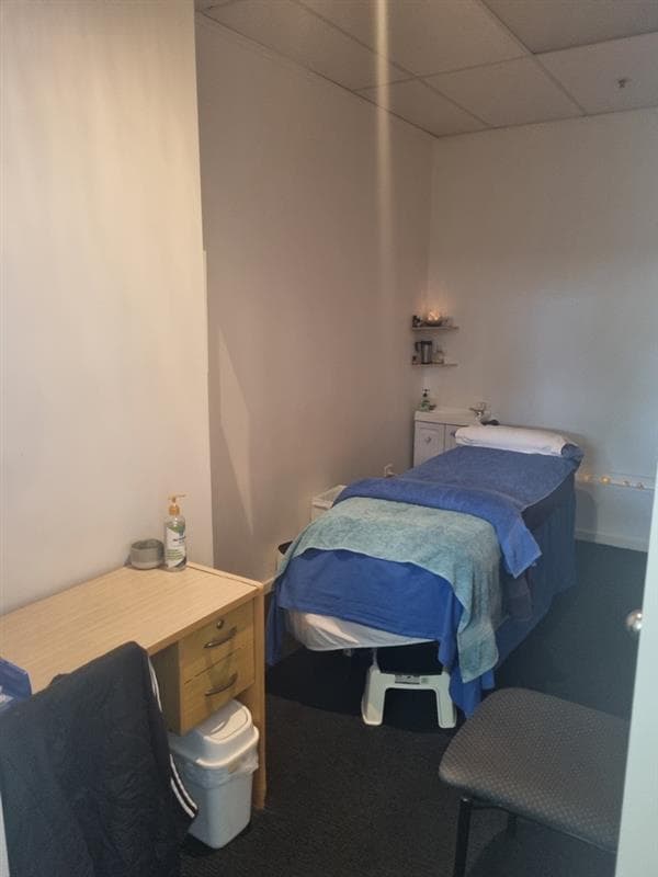 Room search in Evanston Park