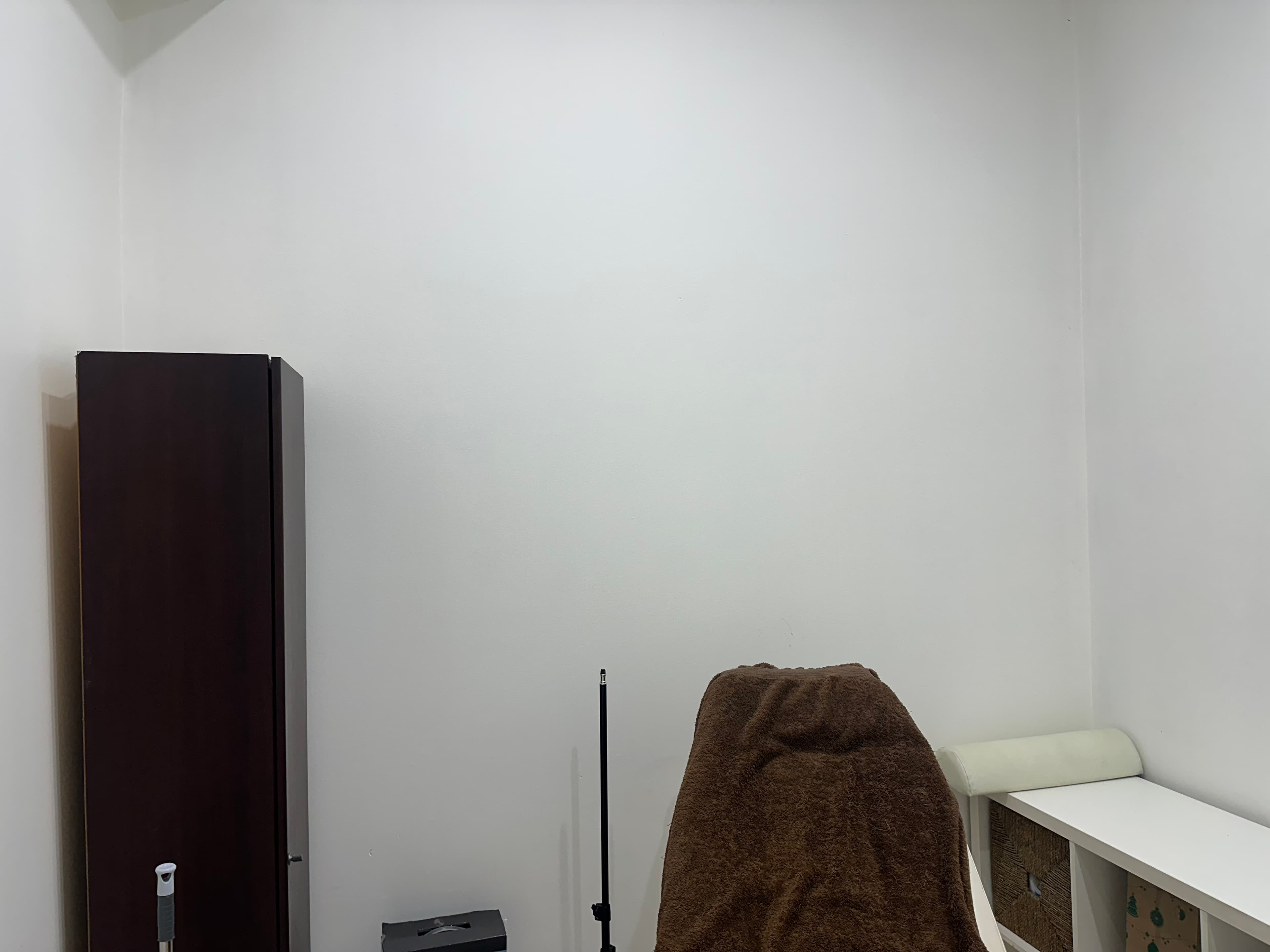 Beauty Room detail 3