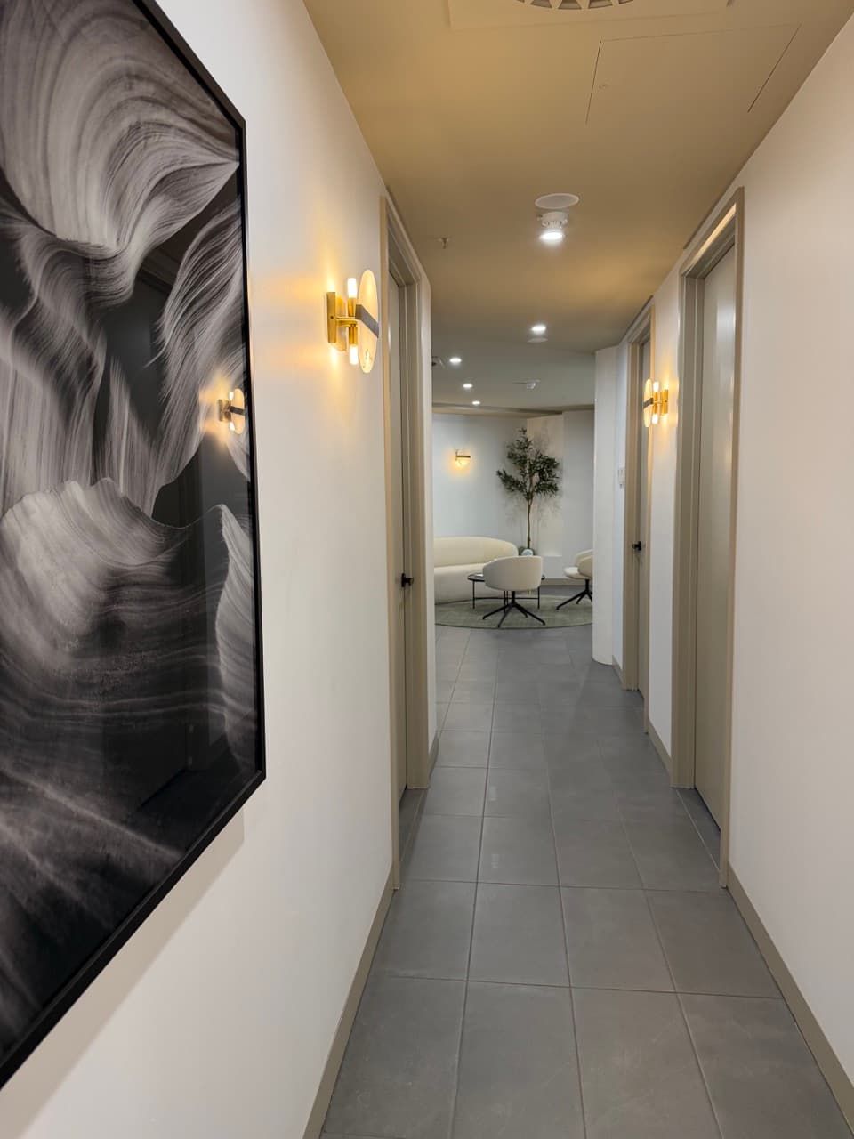 Beauty Room detail 2