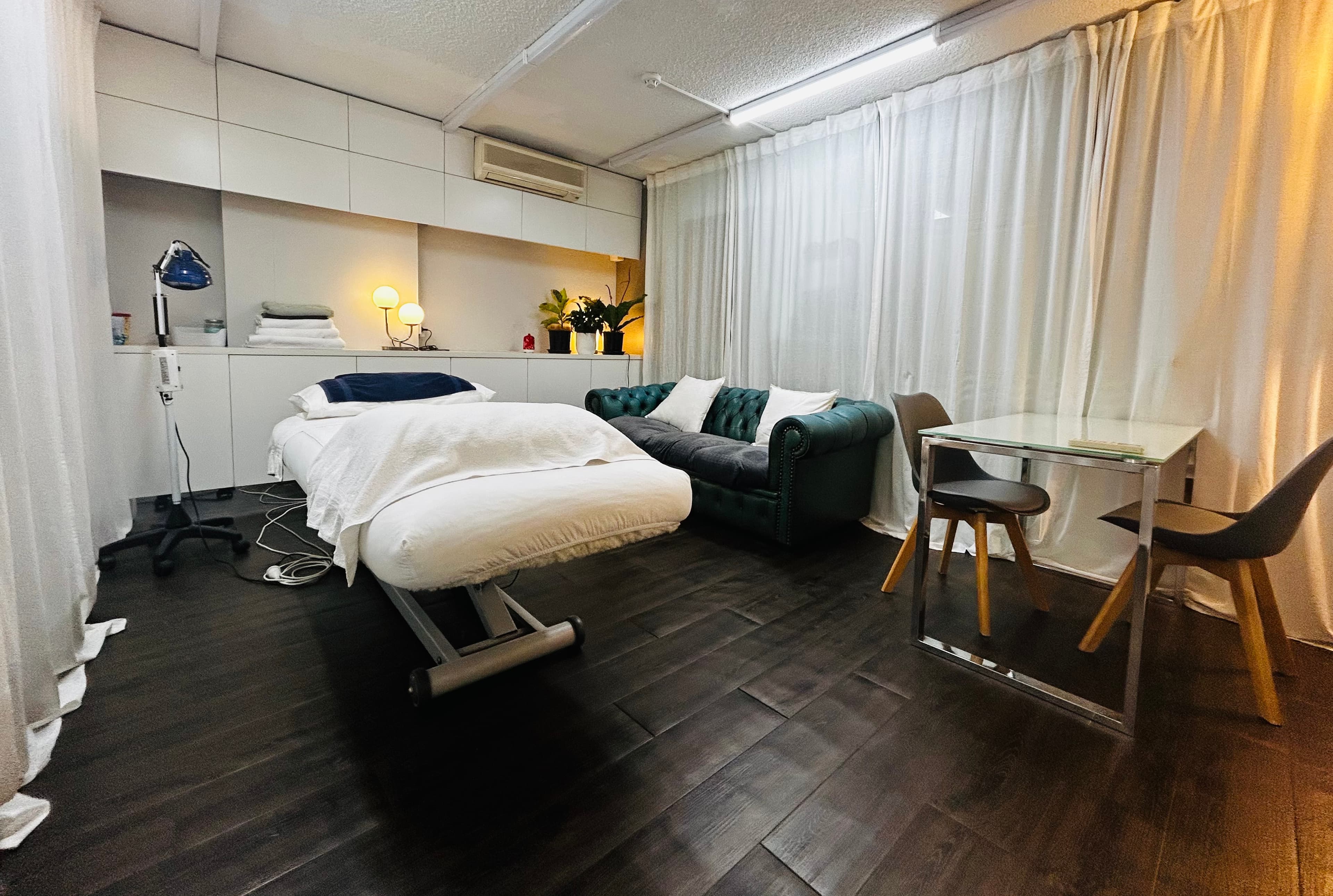 Room search in North Sydney