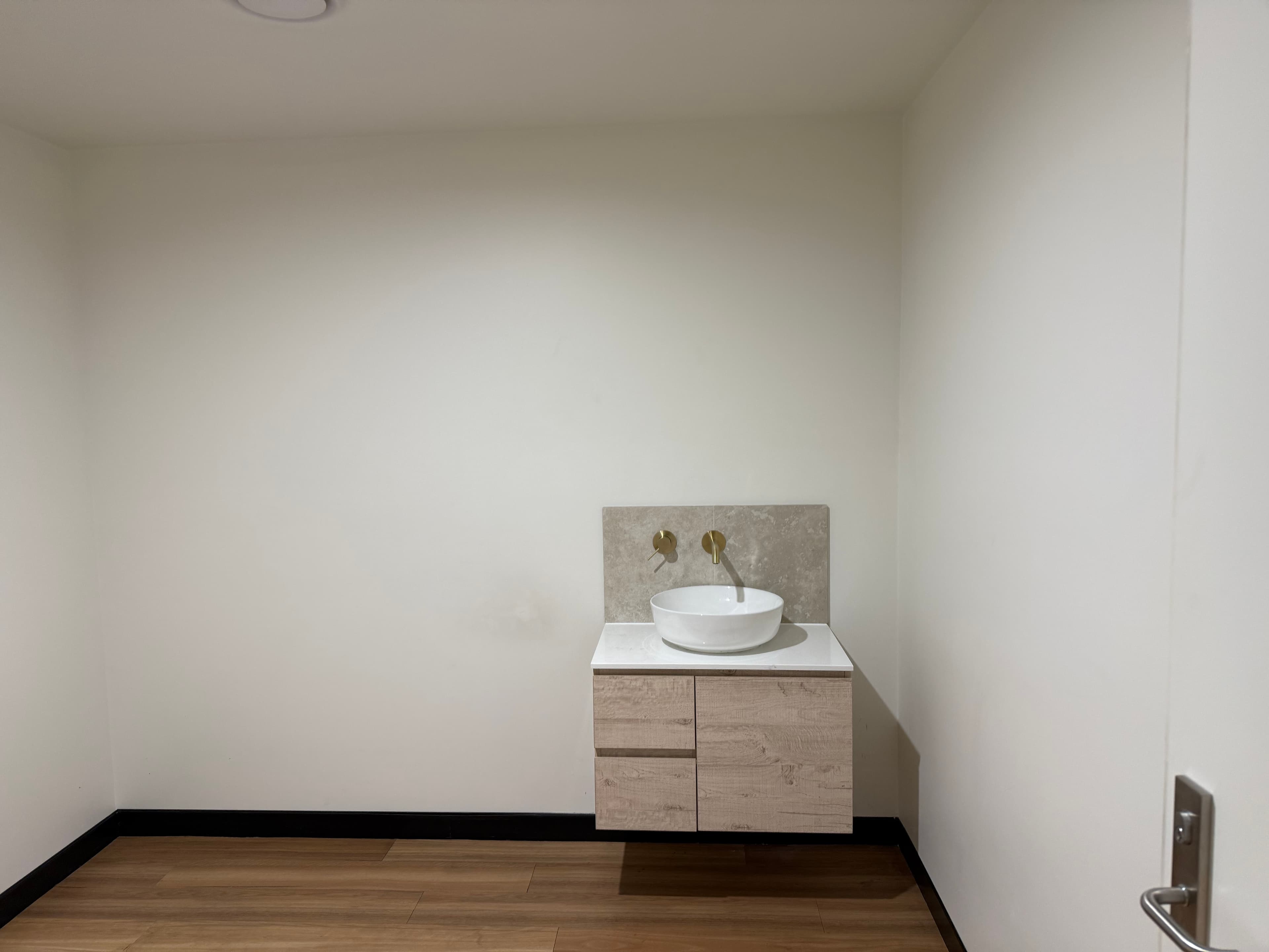 Room search in Glebe