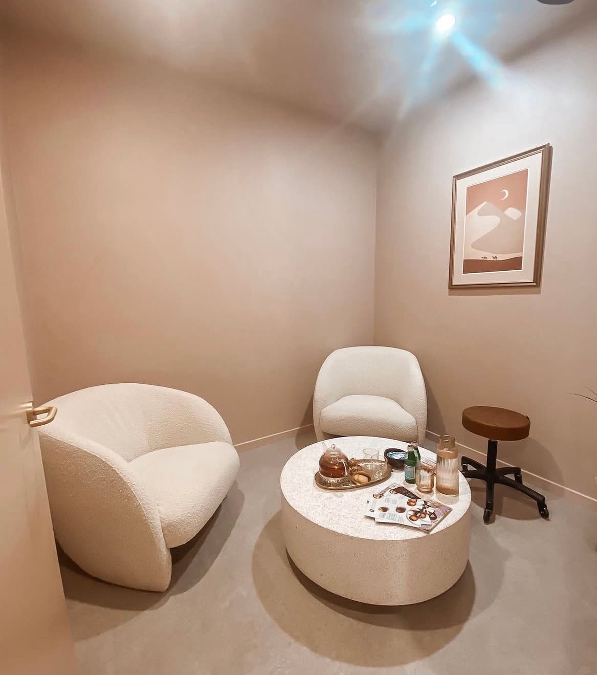 Beauty Room detail 3