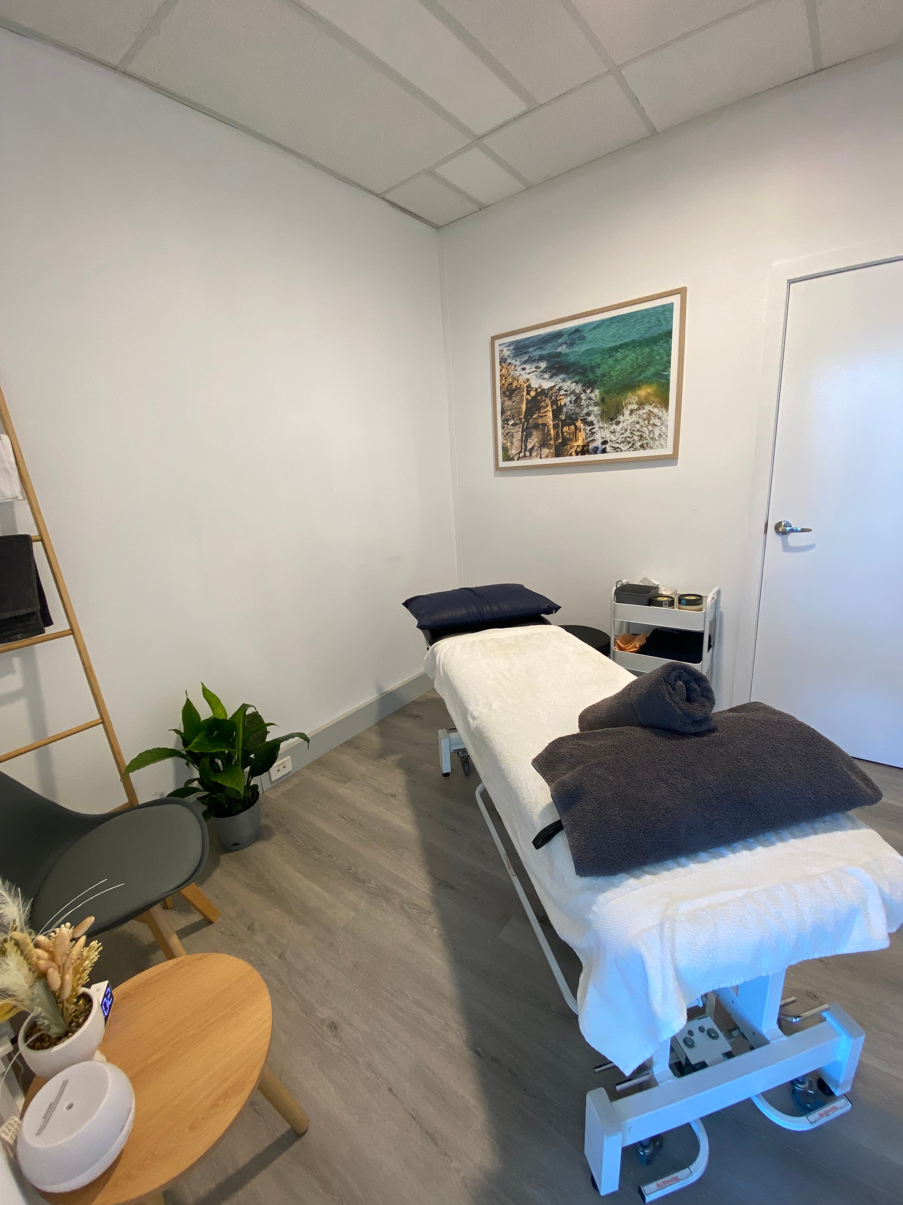 Therapy Room detail 2