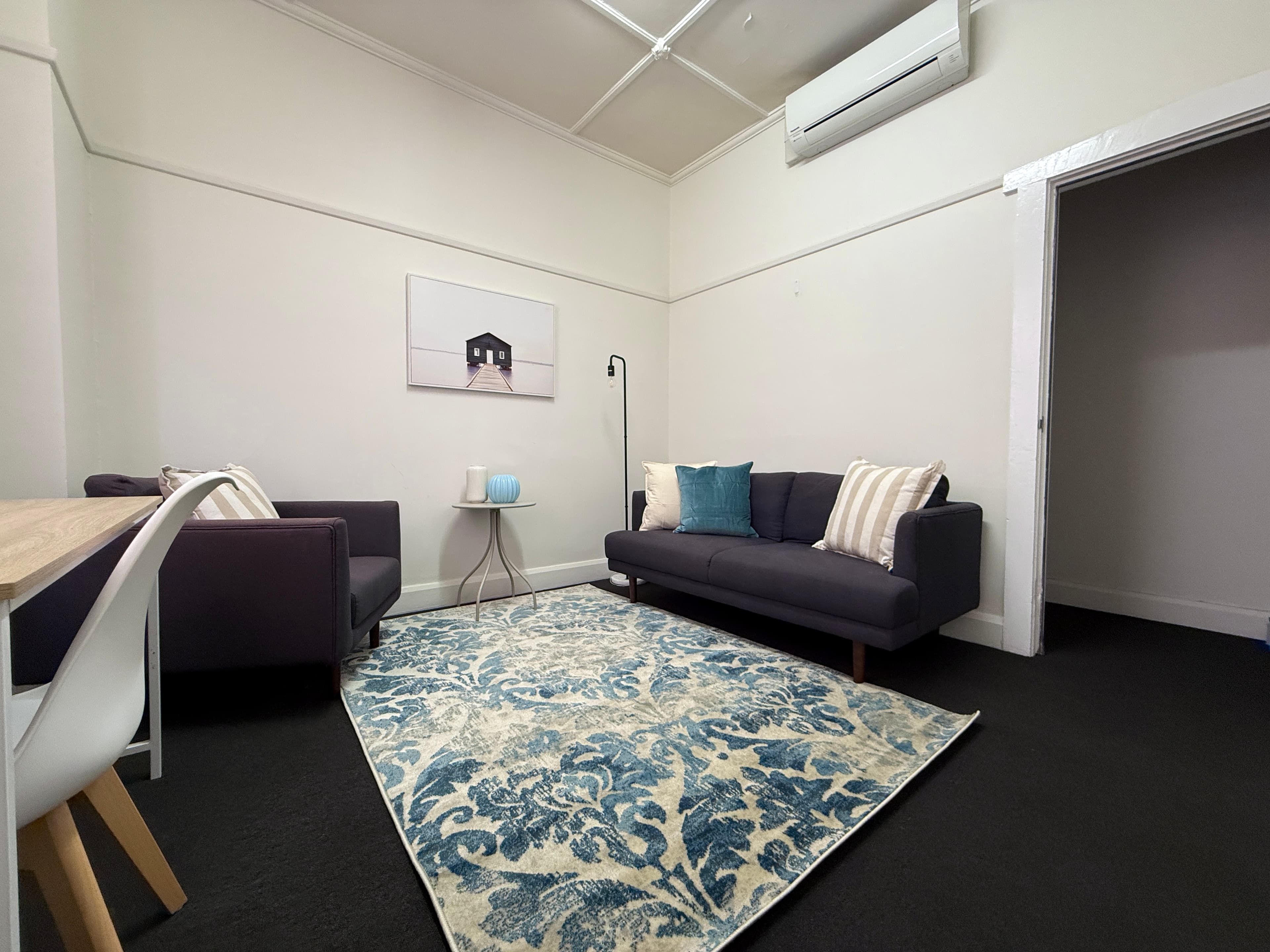 Therapy Room detail 2