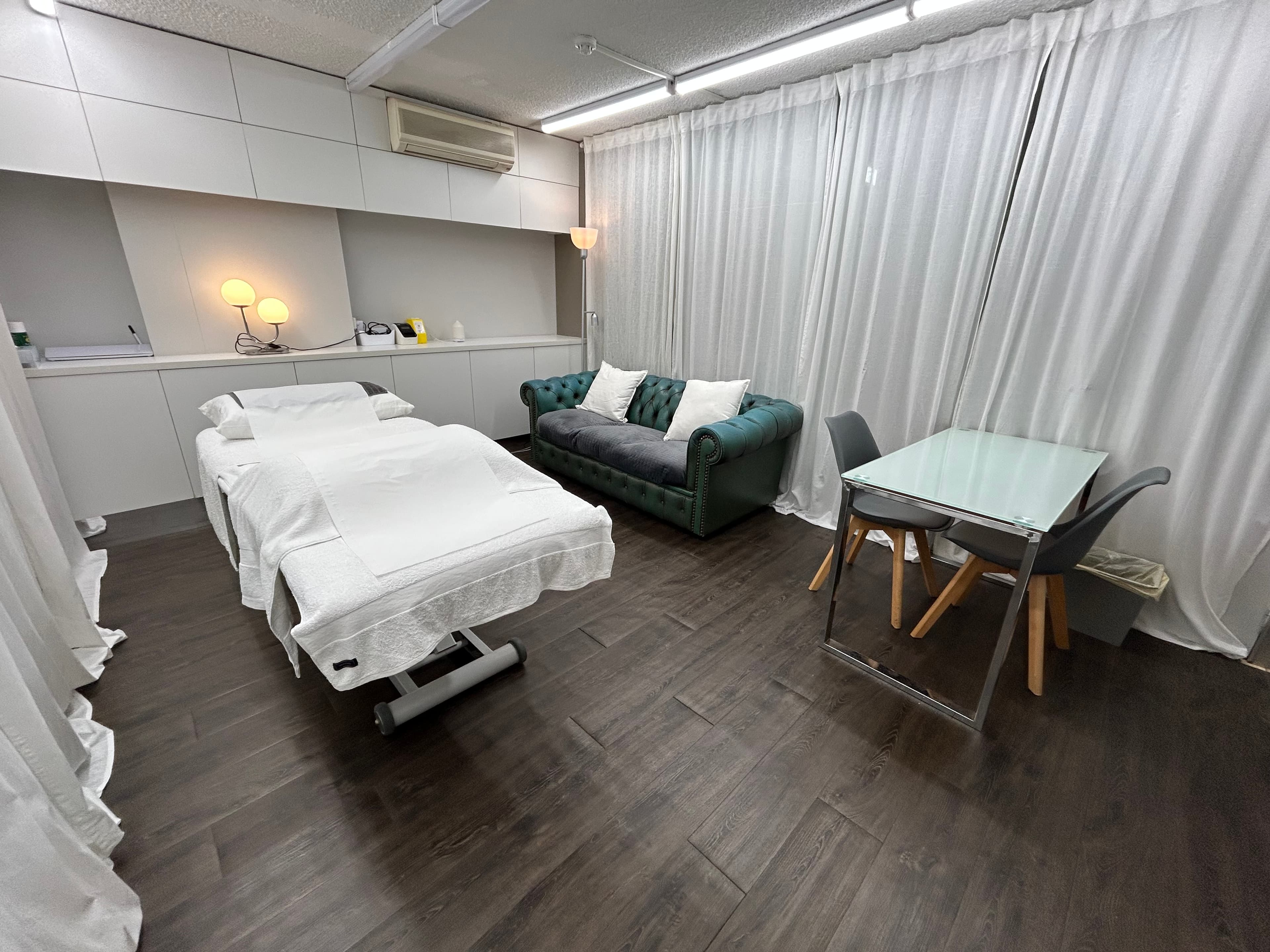 Room in North Sydney