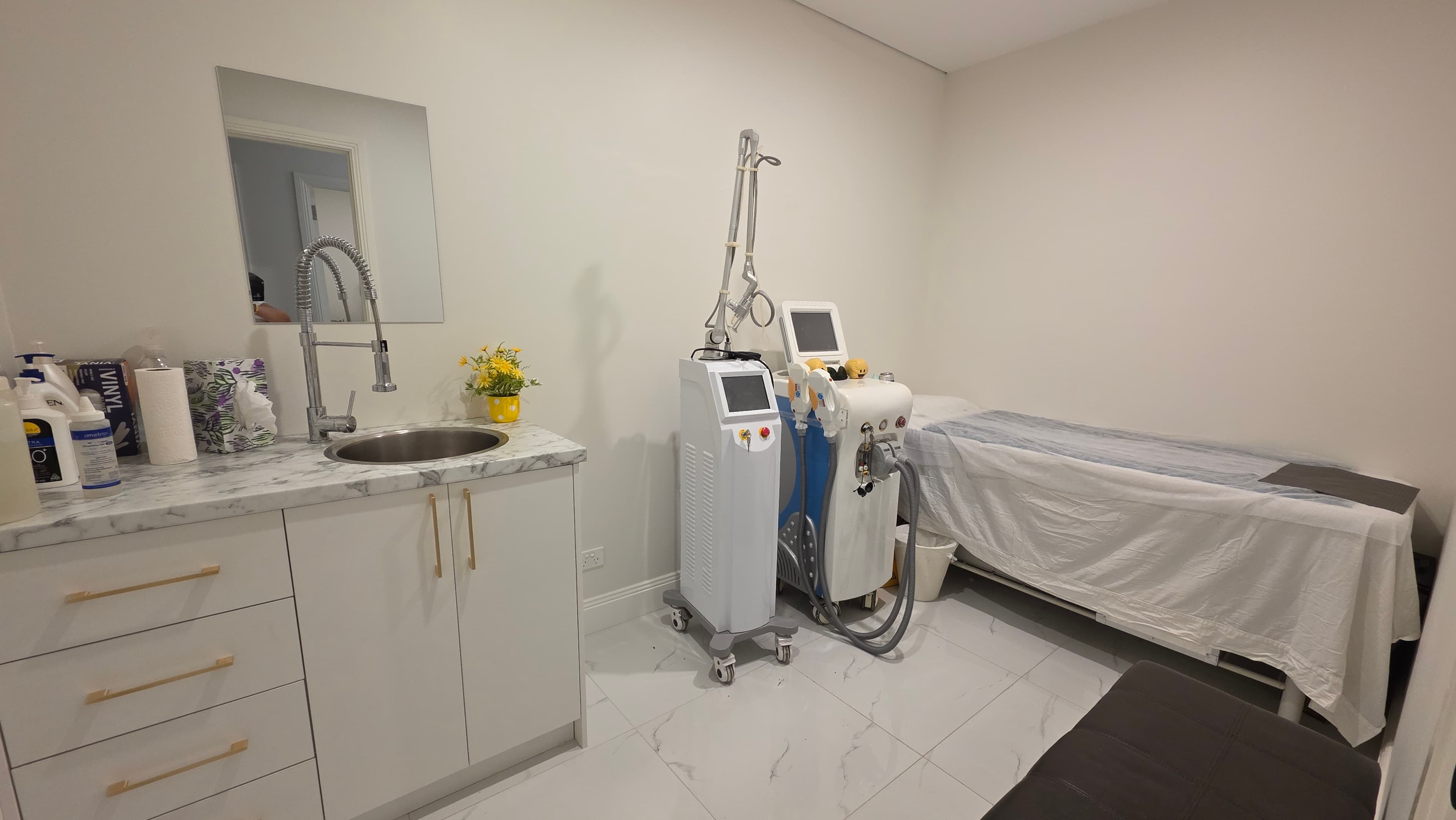 Therapy Room detail 2