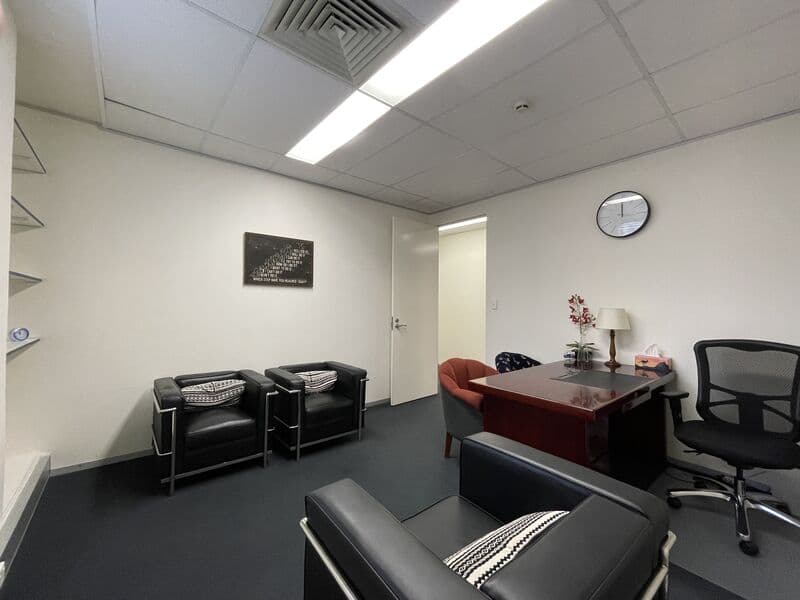 Therapy Room detail 2