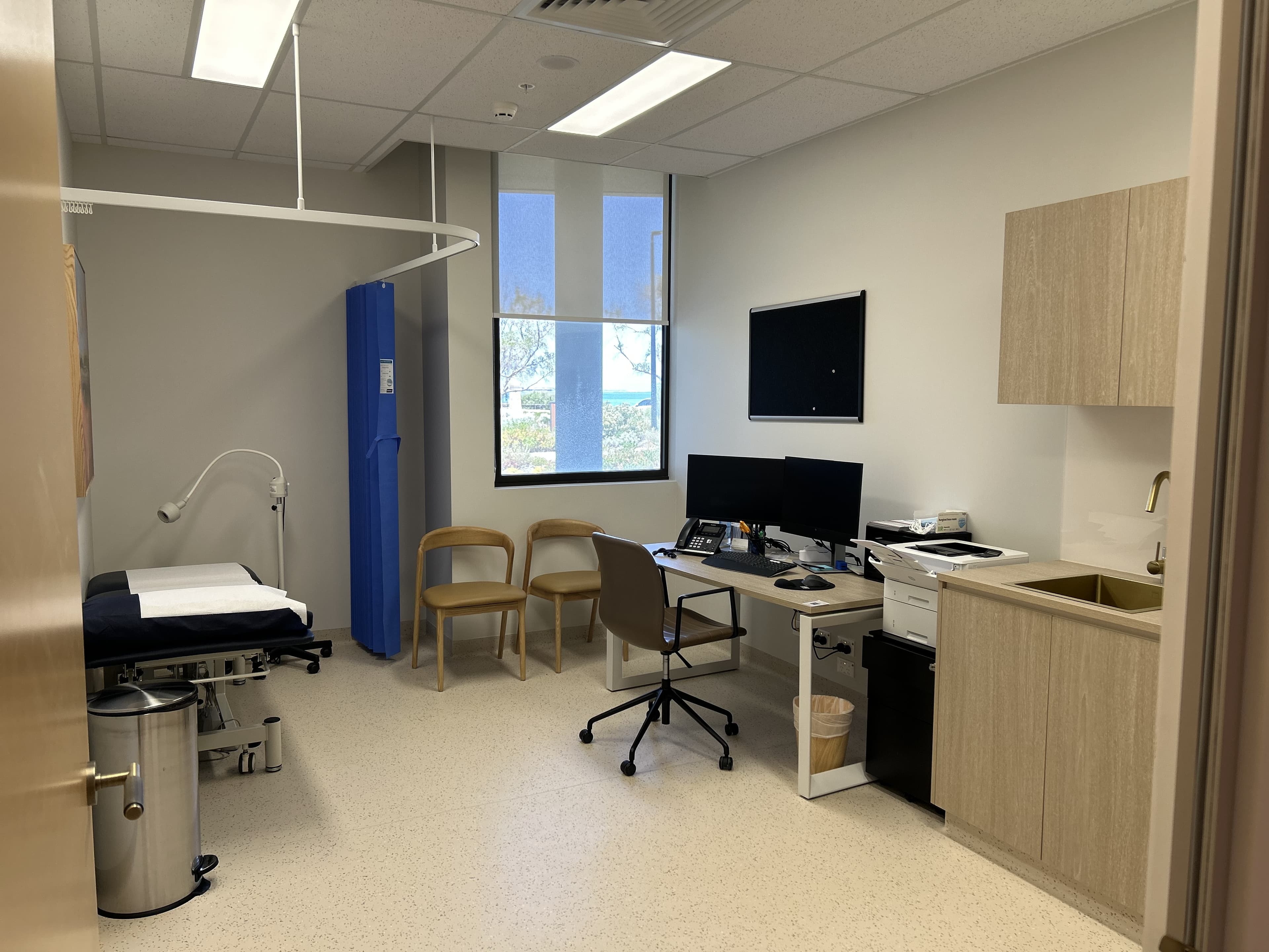Room search in South Lake