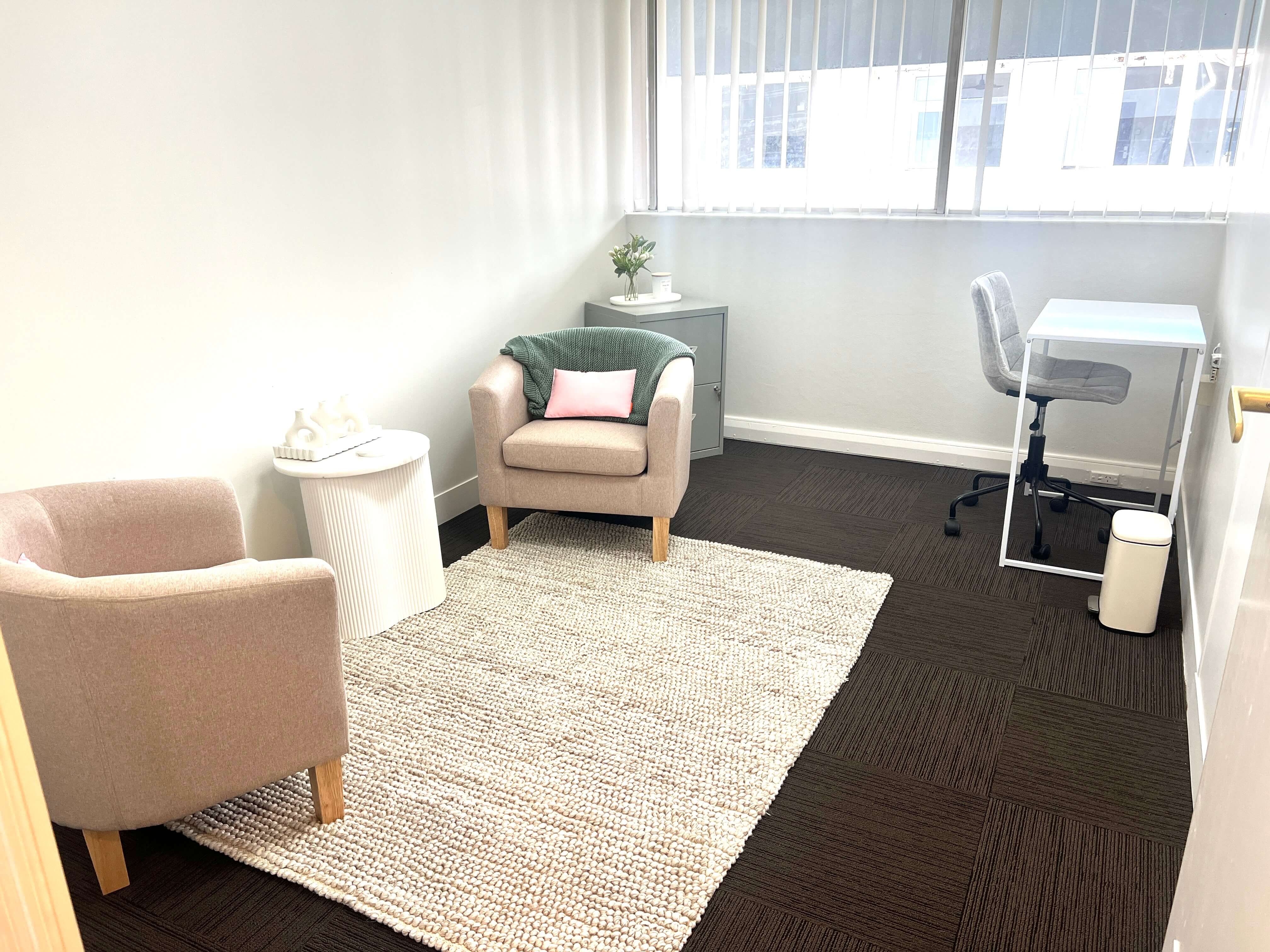 Room search in Spring Hill