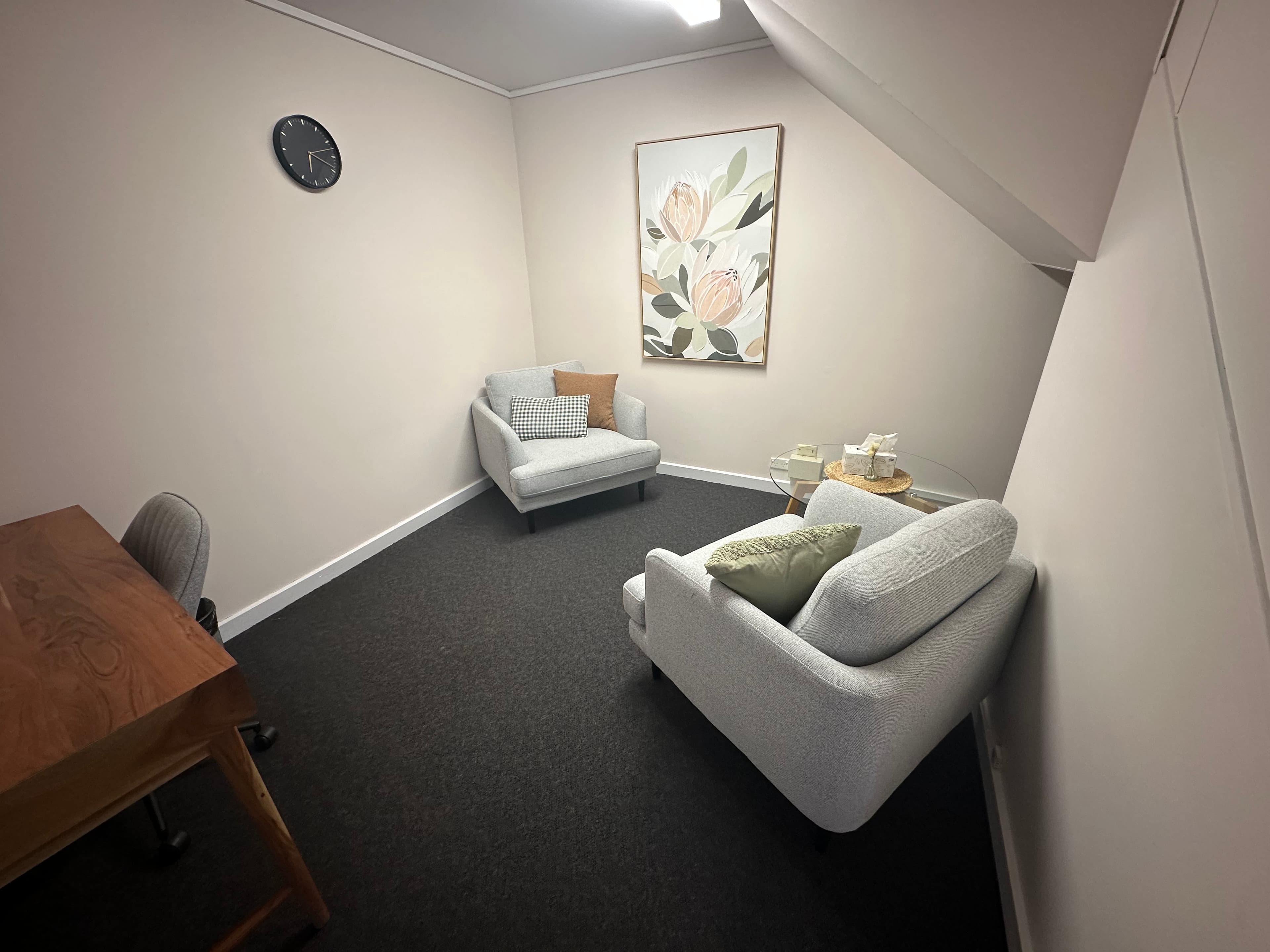 Room in Hawker