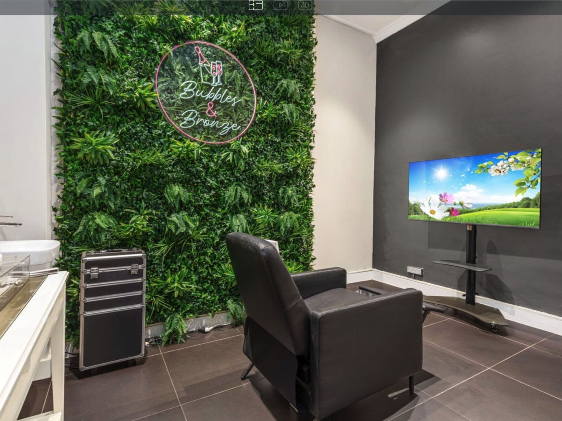 Room in Sydney