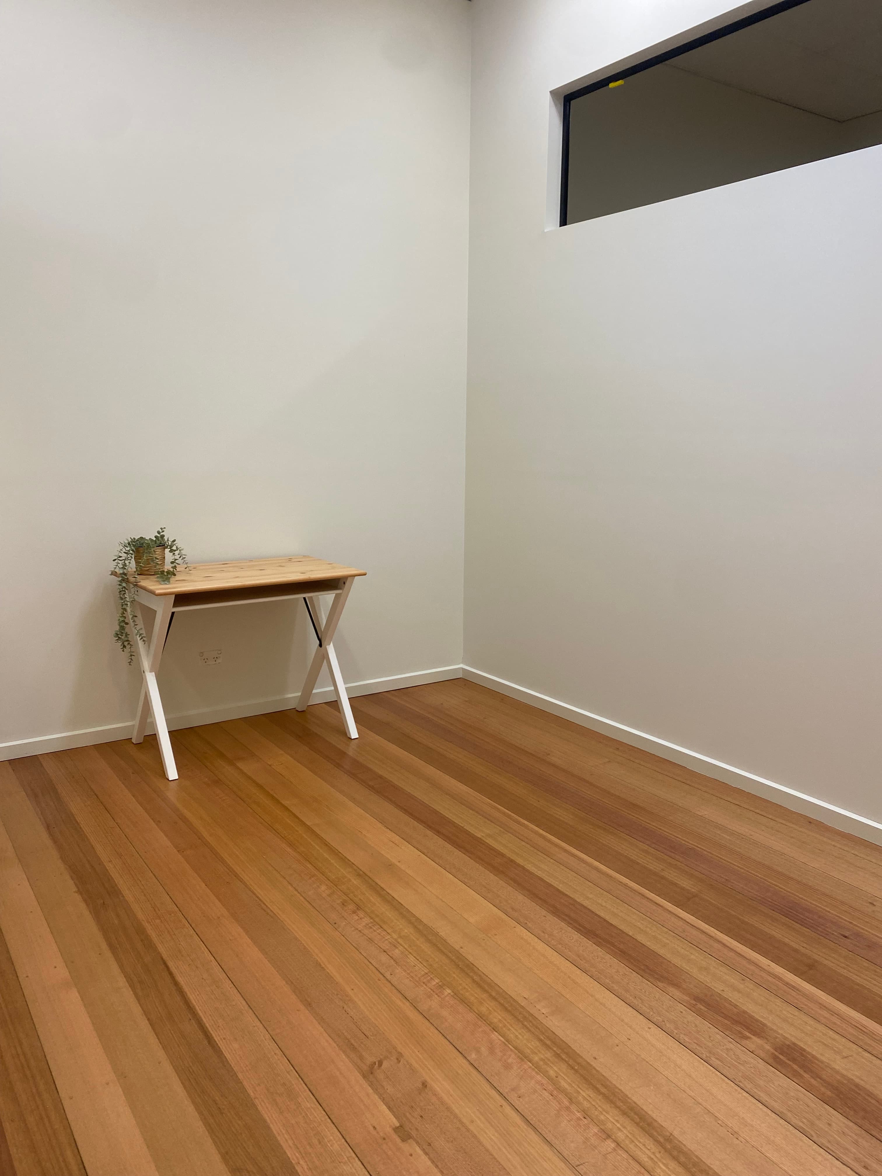 Room in Beaconsfield Upper