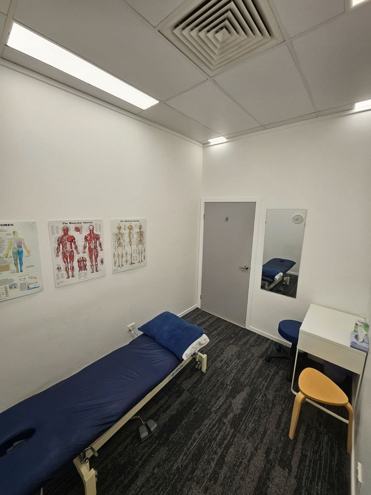 Room in Casula