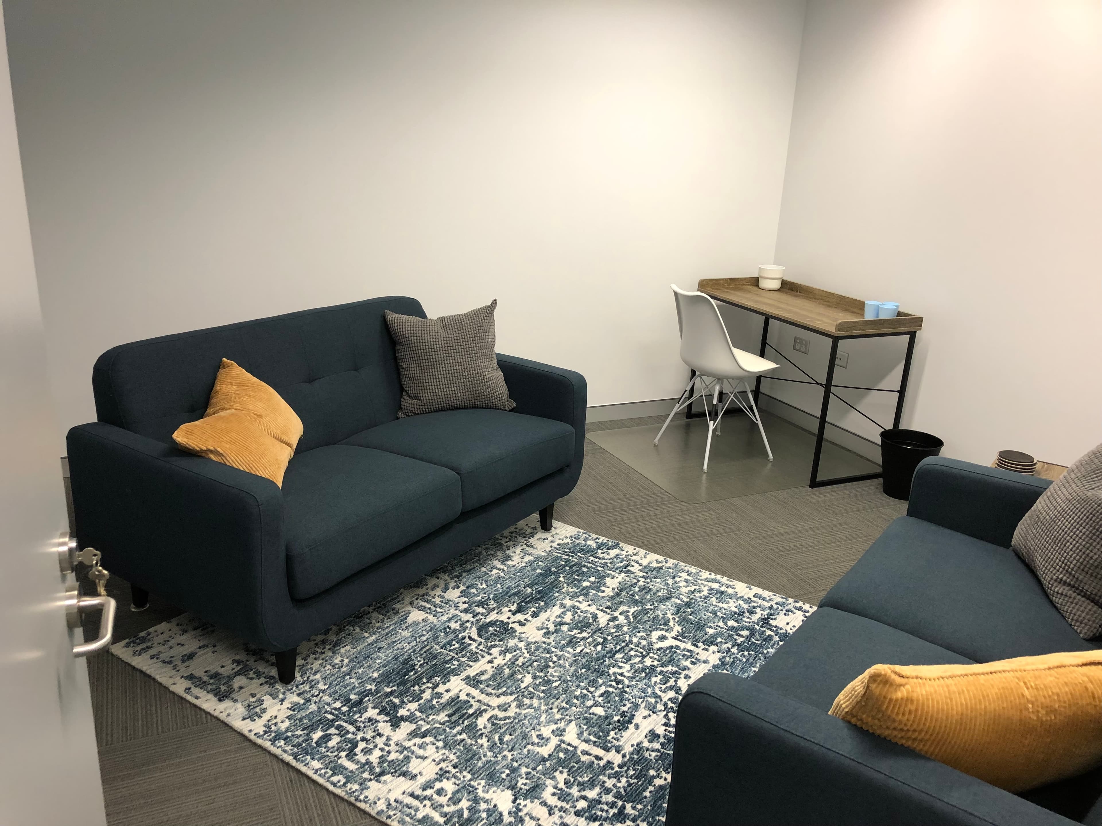 Room search in Bella Vista