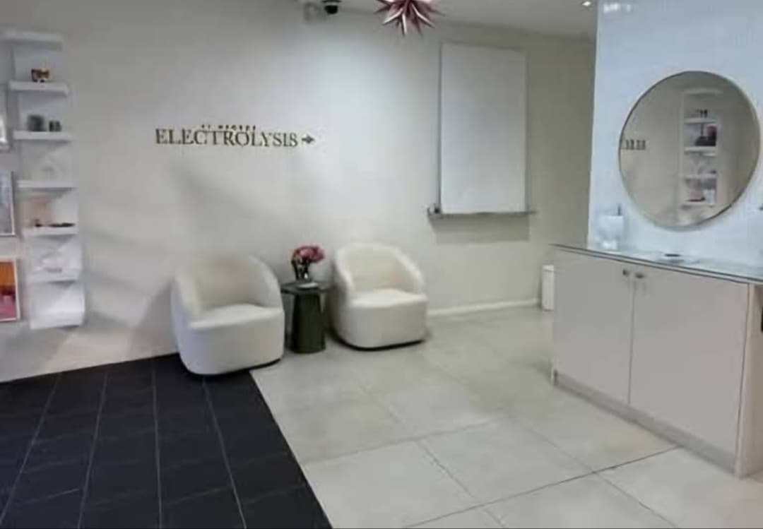 Beauty Room detail 2
