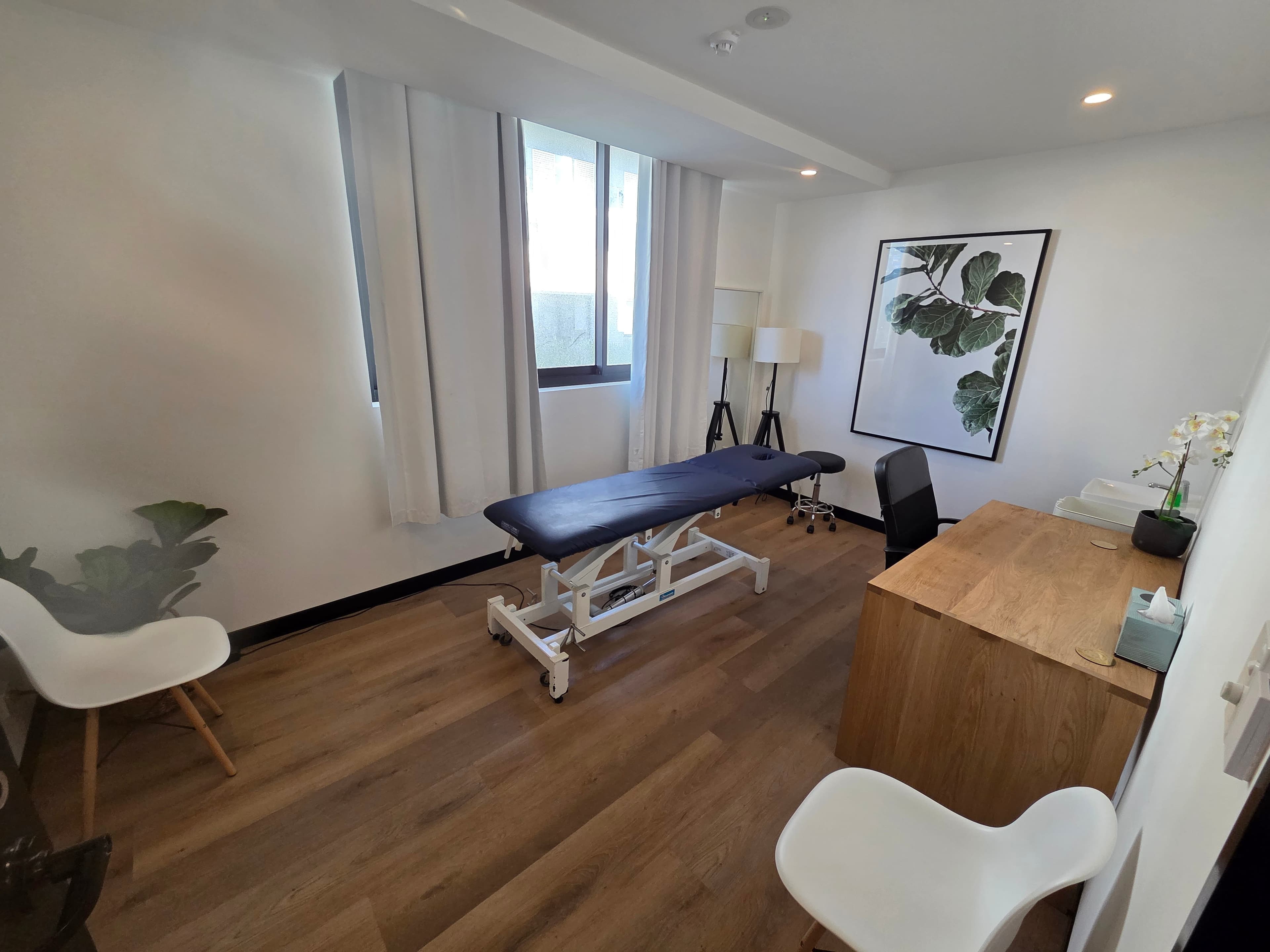 Room in Caringbah