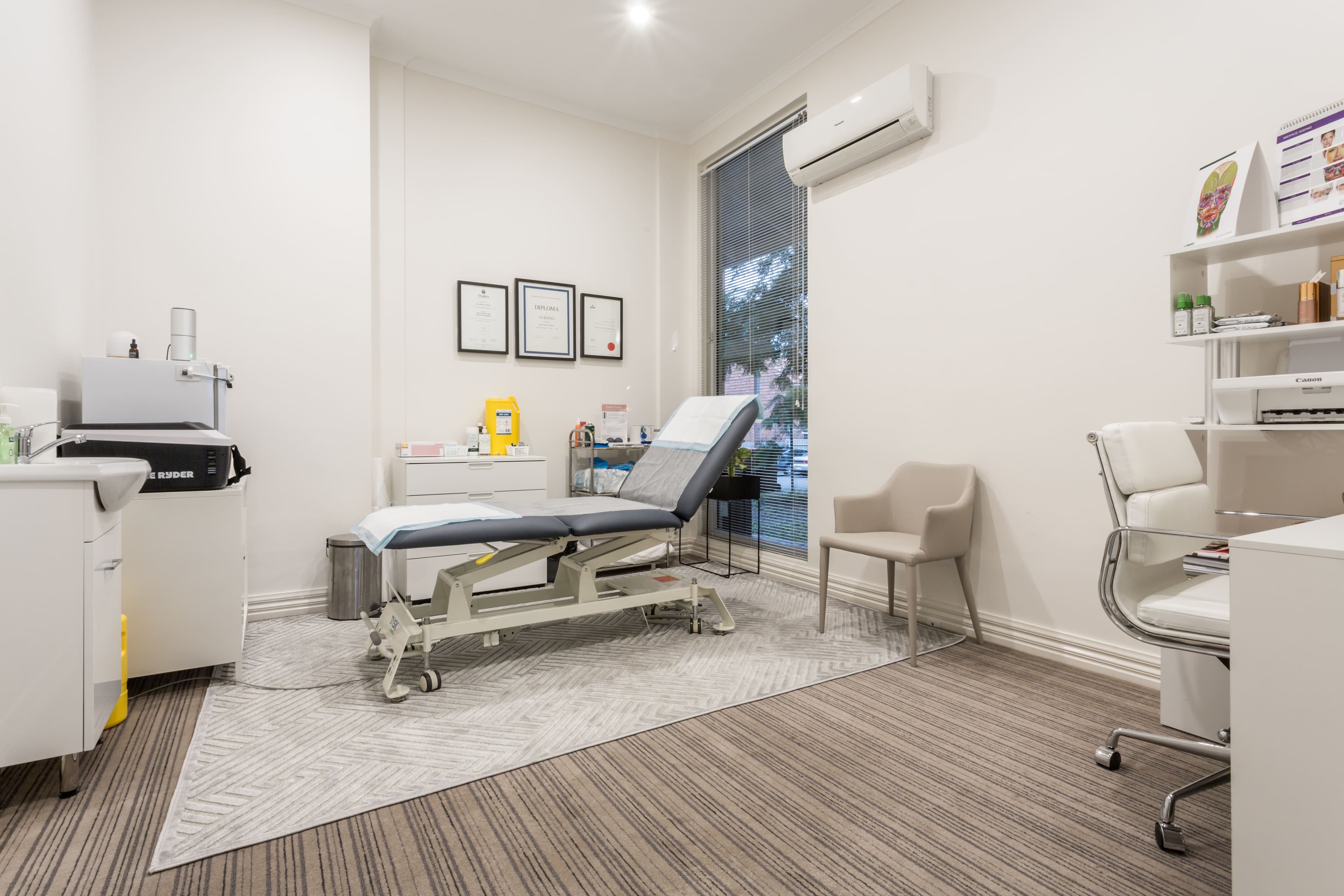 Room search in East Melbourne