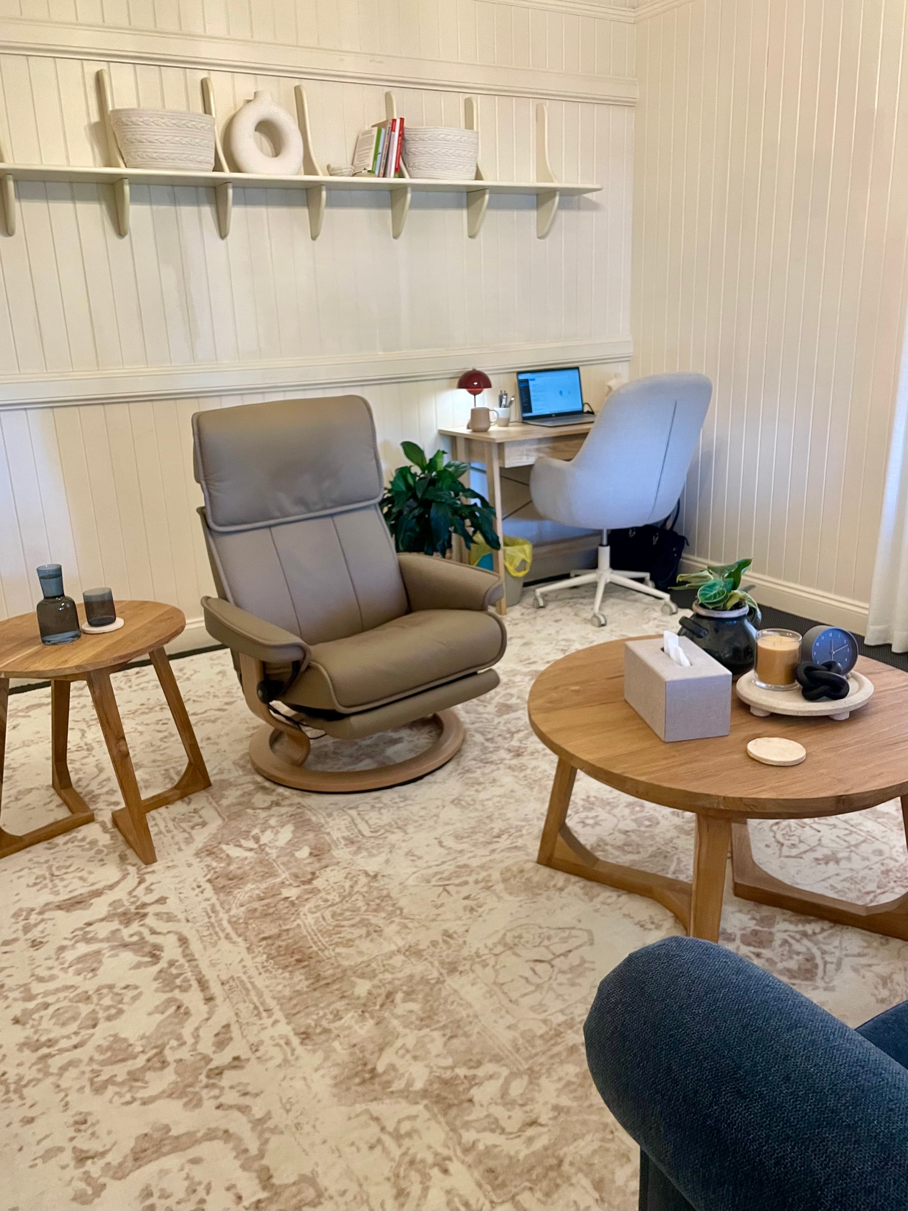Therapy Room detail 2