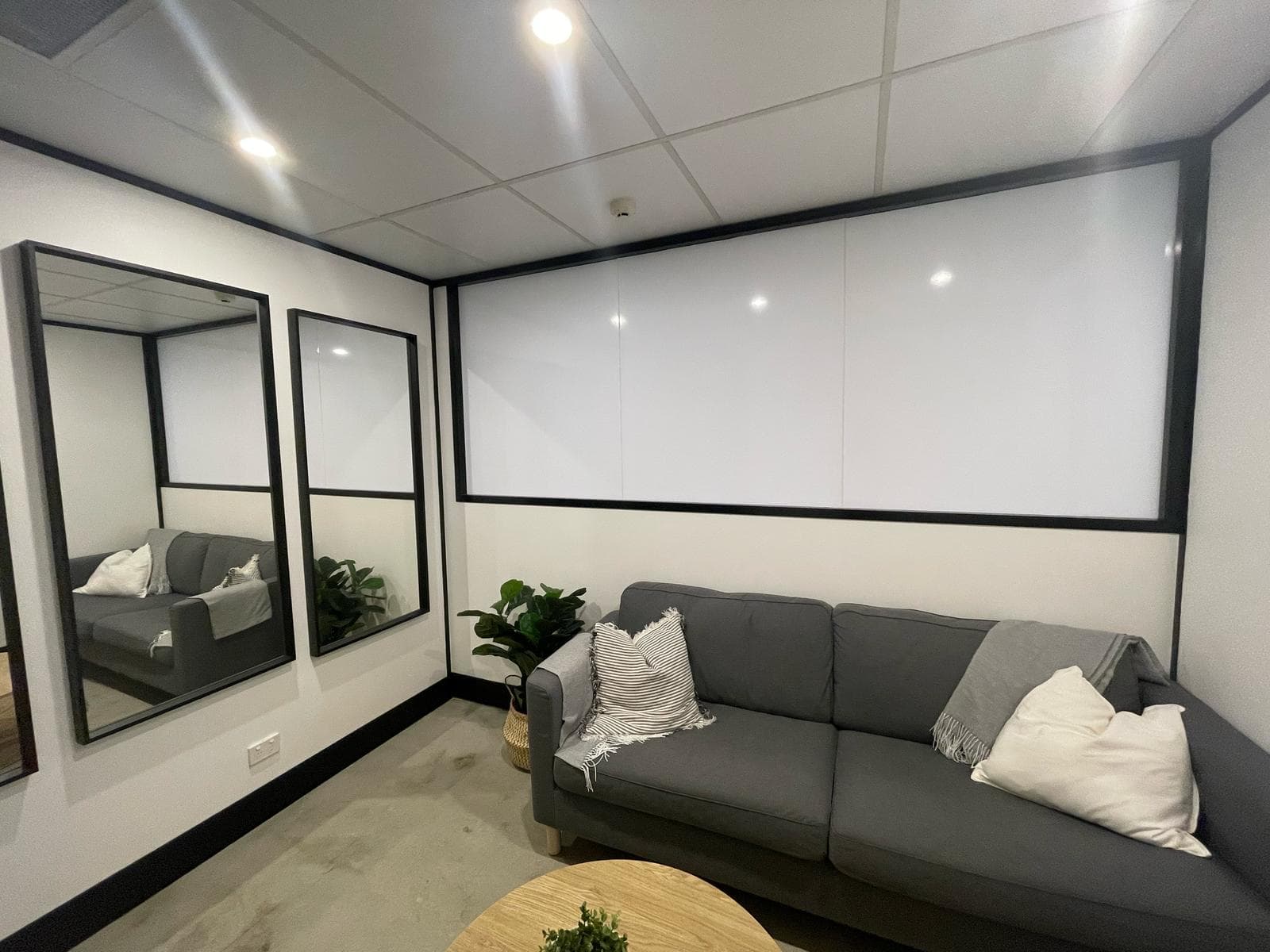 Room in Dickson